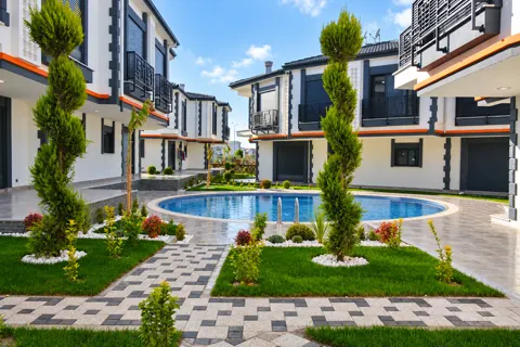 Daymoon City 2 ortak kullanım havuzu ve peyzaj